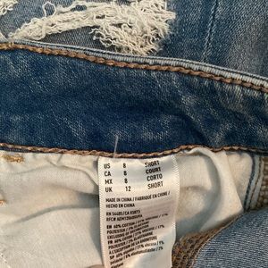 AE Ripped Jeggings size 8 short